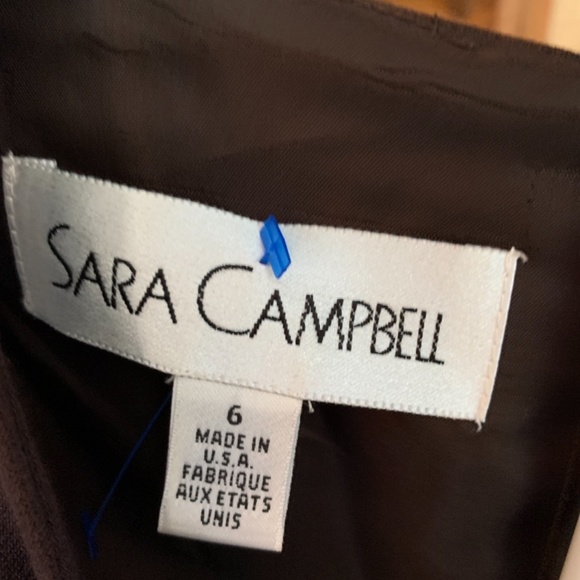 Sara Campbell wool blend dress with brooch. Worn once to a party. Retsil 195 - Picture 3 of 4